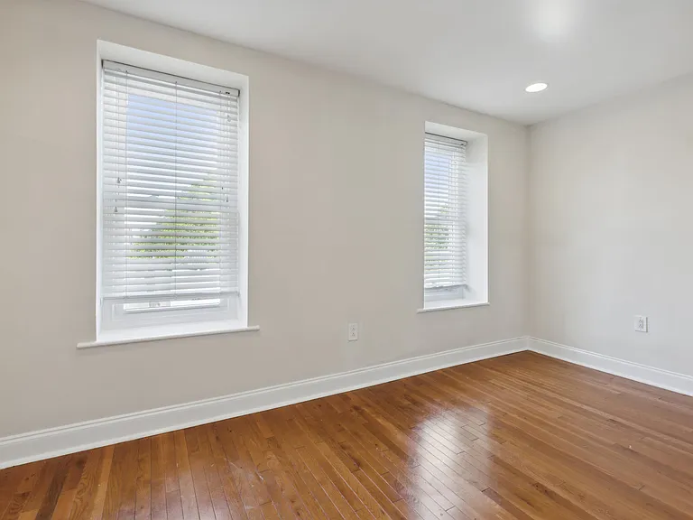 6066 Ridge Ave #3R — Photo 11