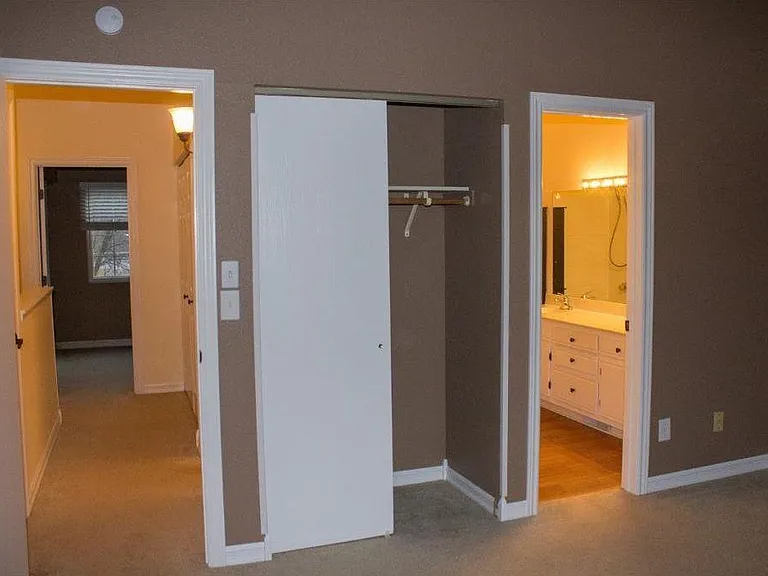 2420 Cypress Dr — Photo 15