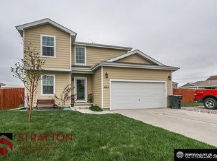 4864 Rabbitbrush Dr, Bar Nunn, WY 82601