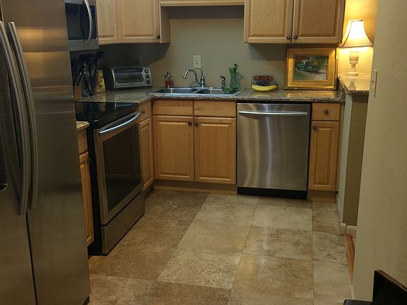 5th image of 851 W Webster Ave