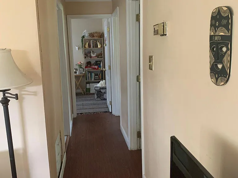 729 Stayman St — Photo 4