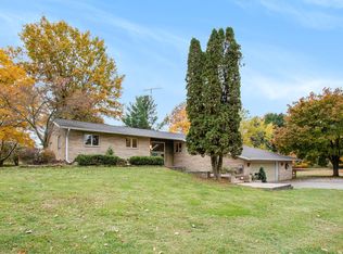 5775 S Green Ave, Fremont, MI 49412