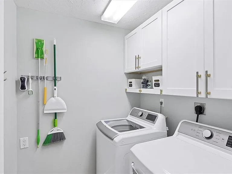 5737 Ashton Way #5737 — Photo 30