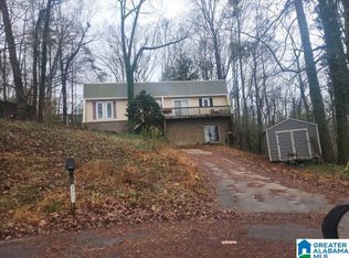1303 Newton Cir, Moody, AL 35004