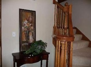 9044 Charing Cross Rd, Woodridge, IL 60517