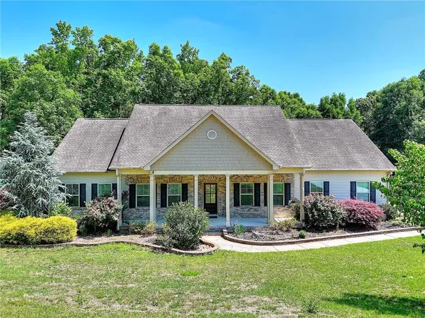 1079 Monticello Dr, Monroe, GA 30655