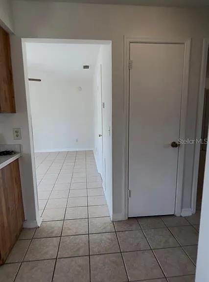 945 Bryan Ct — Photo 8