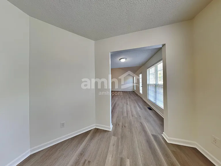 604 Lake Lennox Dr — Photo 6