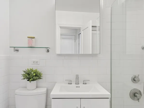 420 East 72nd Street image 8 of 12