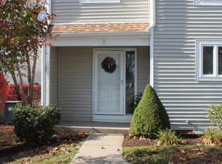 20 Brentwood Dr #20, Wallingford, CT 06492