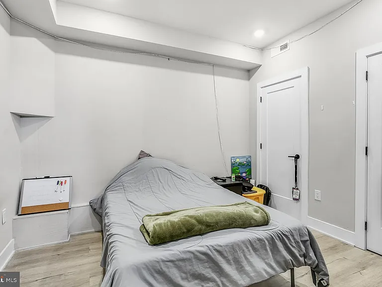 3965 Lancaster Ave #104 — Photo 7