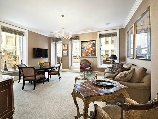 Sold by Sotheby's International Realty | media 2