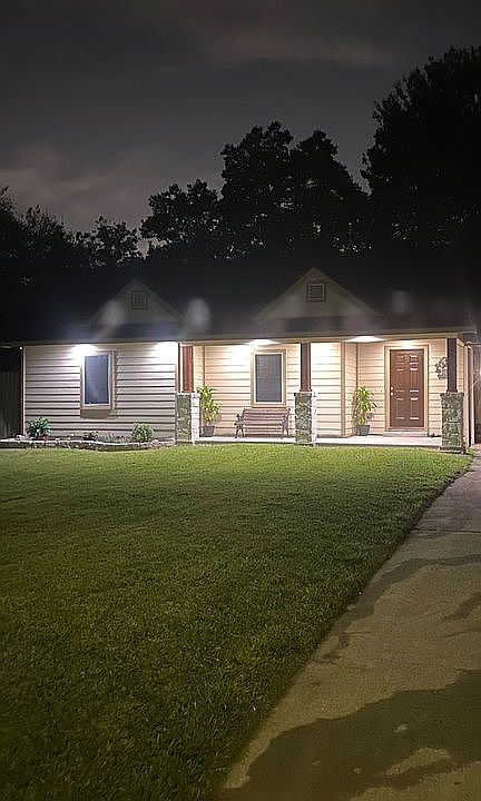 1st image of 1405 Richard Ave