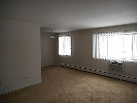 5th image of 5118 Fairview Ave APT 411