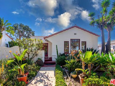 1034 Pacific St, Santa Monica, CA, 90405