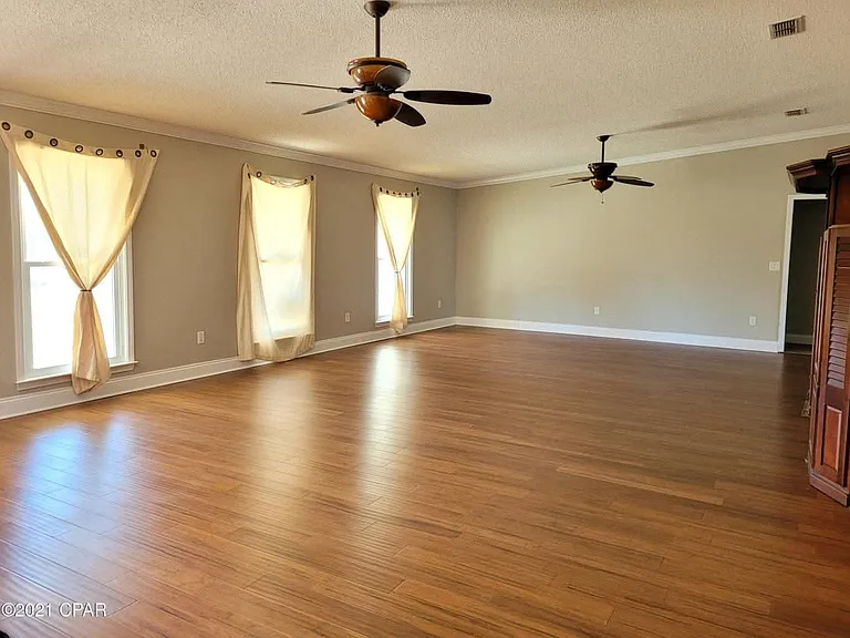 5239 Woodgate Way — Photo 3