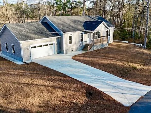 429 Country Club Drive W, Minnesott Beach, NC 28510
