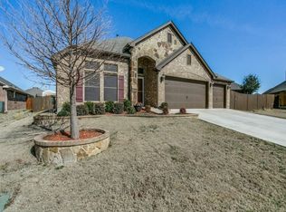 816 Big Willow Dr, Saginaw, TX 76179