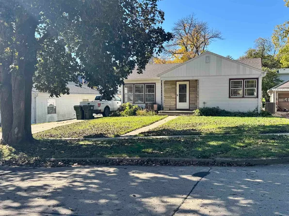 2217 S Nicollet St, Sioux City, IA 51106