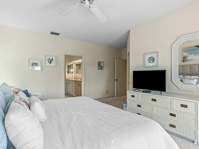 2584 Muirfield Ct — Photo 29
