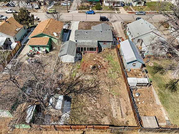 3rd image of 920 Grant Ave