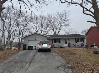 15819 East Dr, Lowell, IN