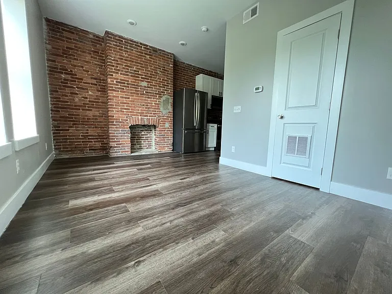 1220 Sheffield Street — Photo 10