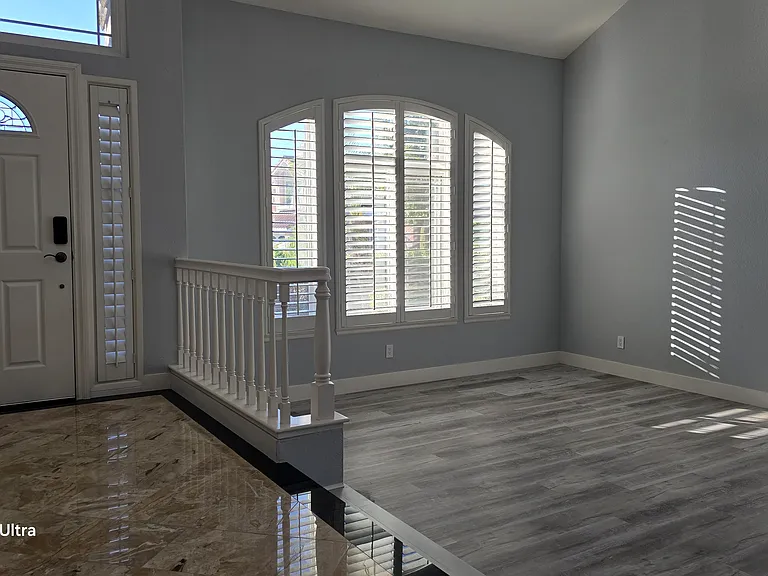 201 Spyglass Ln — Photo 2