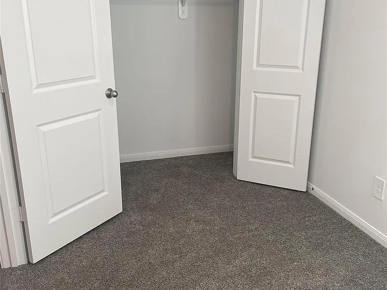 9718 Marie Village Ct — Photo 8