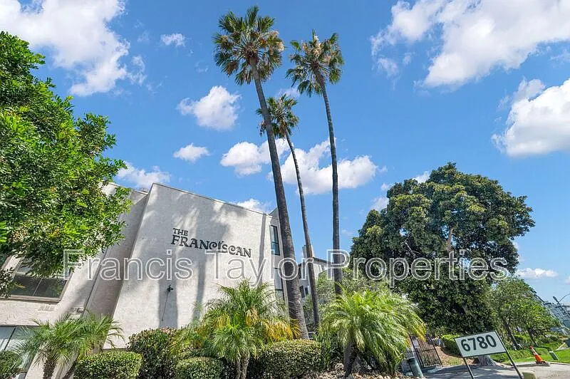 Building Photo - 6780 Friars Rd #311