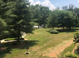 5639F Hornaday Rd, Greensboro, NC 27409