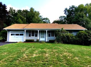 37 Grist Mill Rd, Littleton, MA 01460