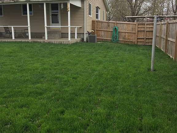 Great yard and Privacy fence