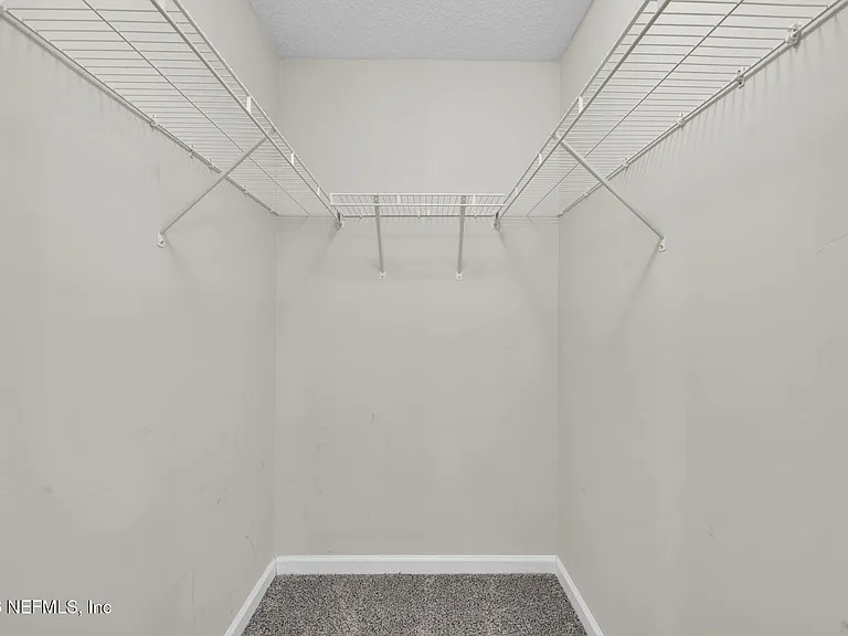 452 Walnut Dr — Photo 20