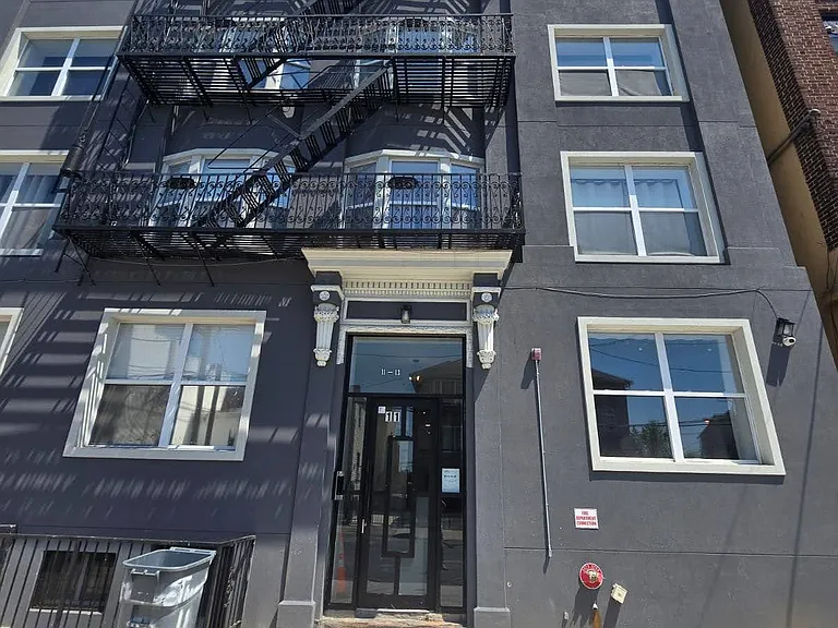 11 Thomas St #3C — Photo 1