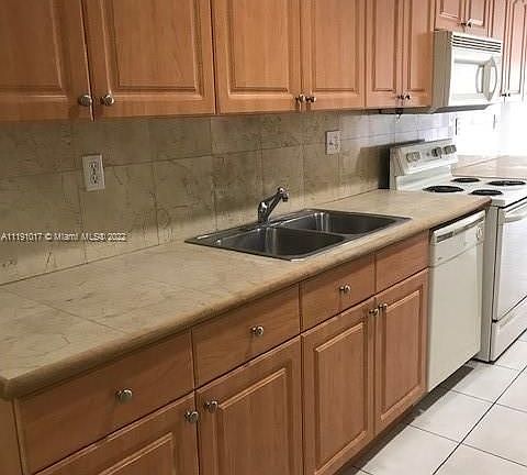 2nd image of 7920 Grand Canal Dr #0