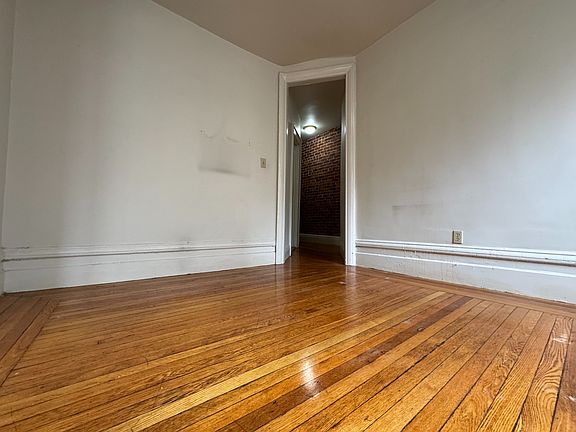 2nd image of 81 Cabrini Blvd APT 32