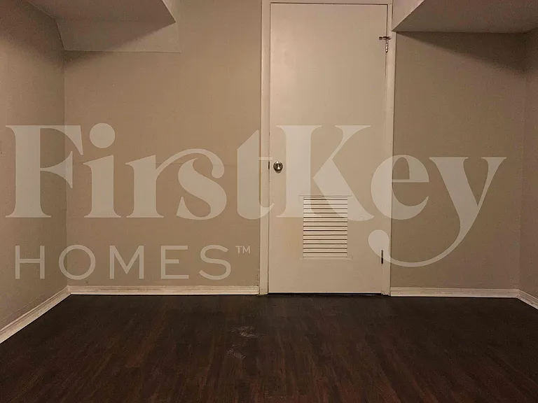 1248 Munsee Cir — Photo 23