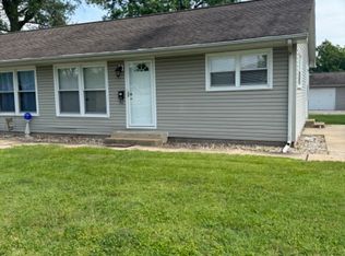 750 N 7th St, Breese, IL 62230