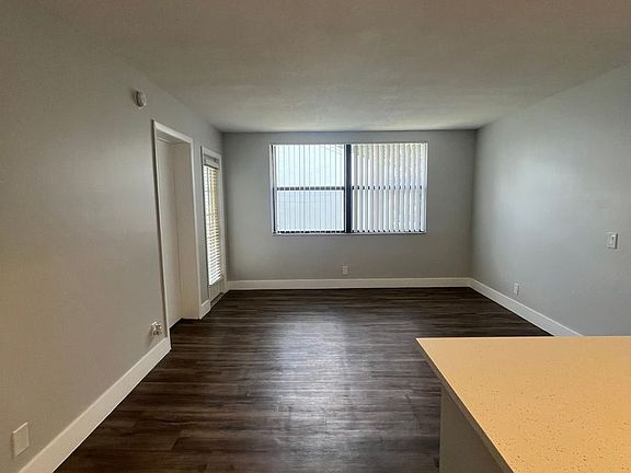 4th image of 718 Executive Center Dr #21-7-21