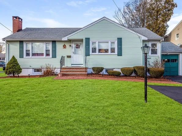 144 Elm St, Stoneham, MA 02180