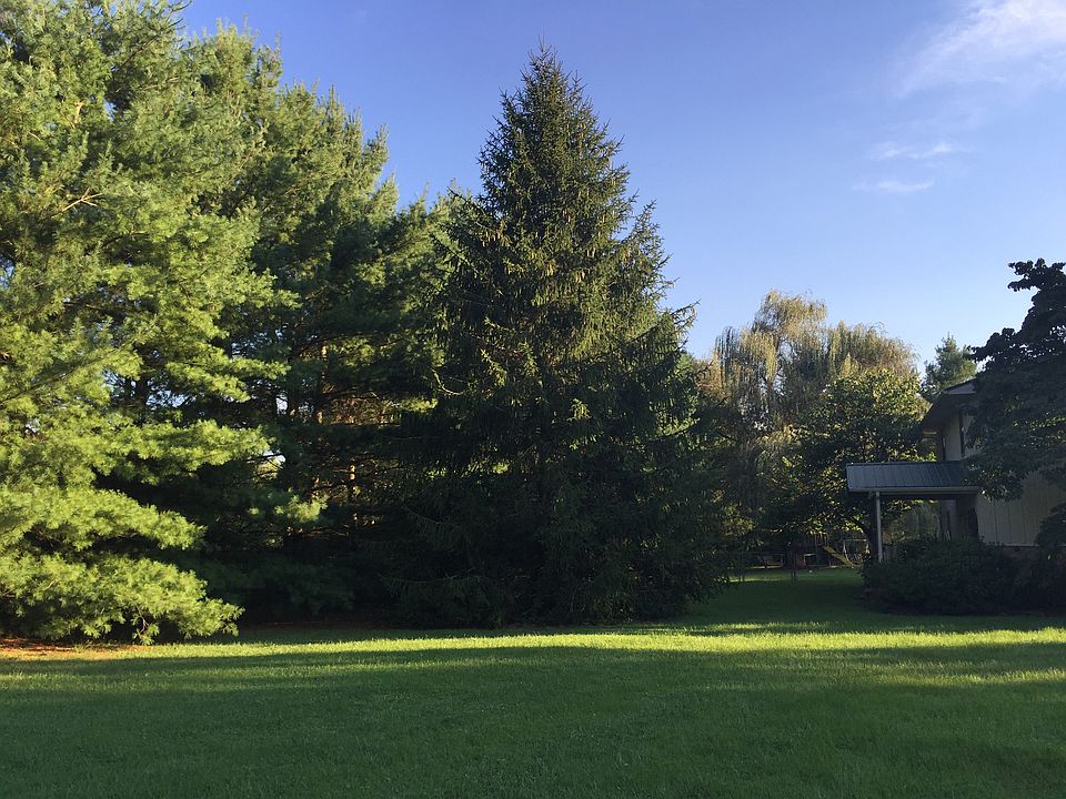2nd image of 413 Hugh Jones Rd