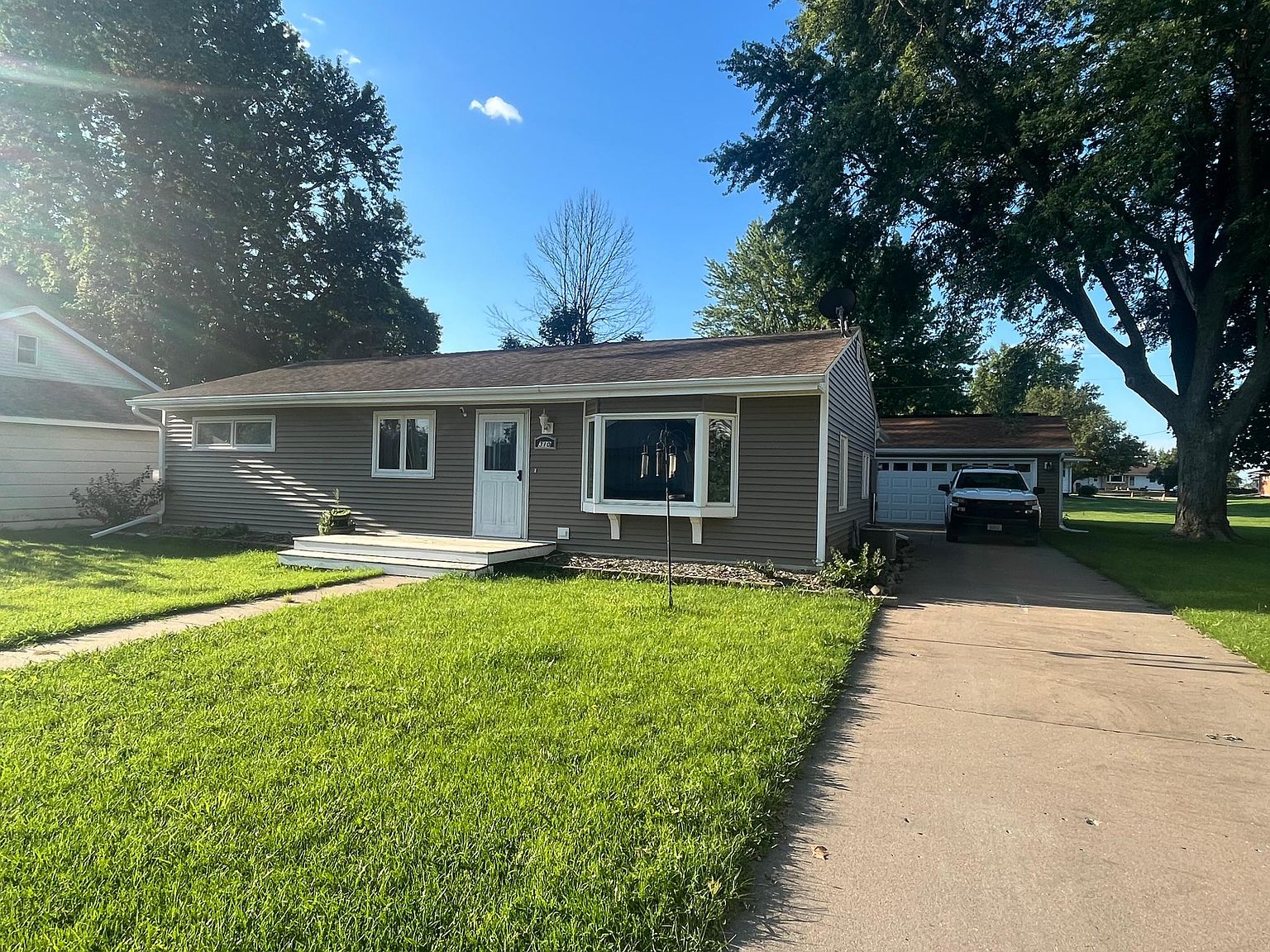 310 Meadow St, Mediapolis, IA 52637 Zillow