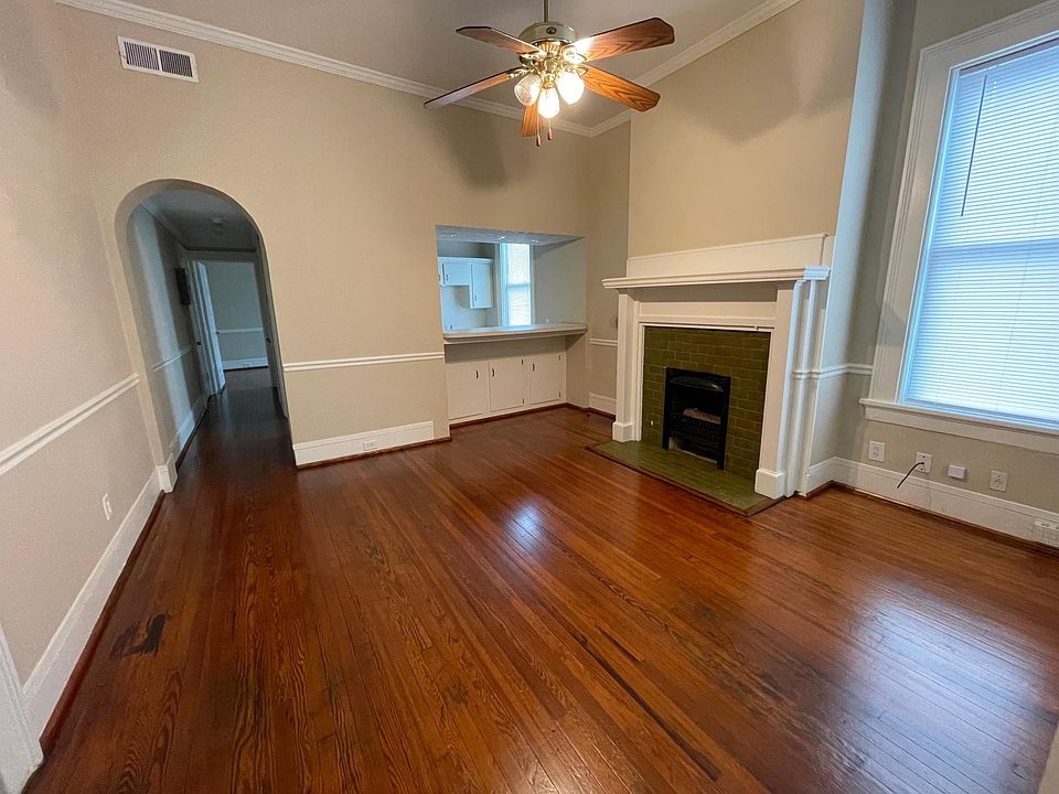 Living Room with kitchen bar