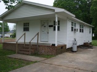 514 S Webb St, Selma, NC 27576