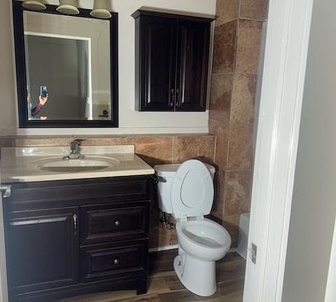 2nd image of 105 Ohio Ave #101