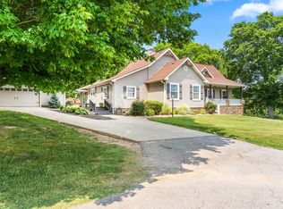 3030 Seven Mile Ferry Rd, Clarksville, TN 37040