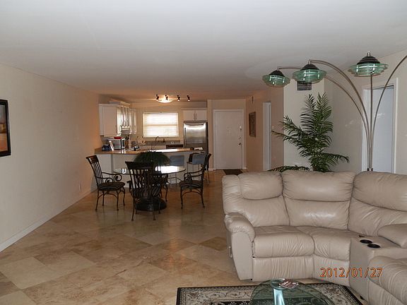 2nd image of 3031 NE 51st St APT 401