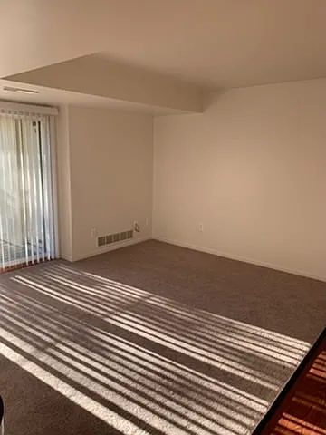 Sherloch Forest Apartments — Photo 10