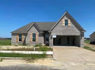 3098 Camilla Cir E, Lake Cormorant, MS 38641